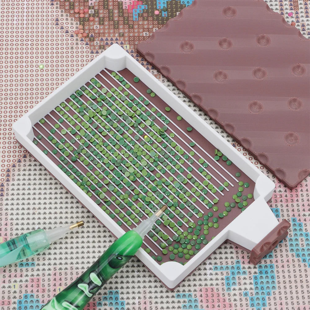 DIY Craft Diamond Painting Tray Kits Embroidery Biscuit Shape Large Diamond Painting Tray With Lid Beading Plates